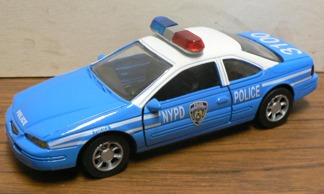 1998 NYPD Ford police car